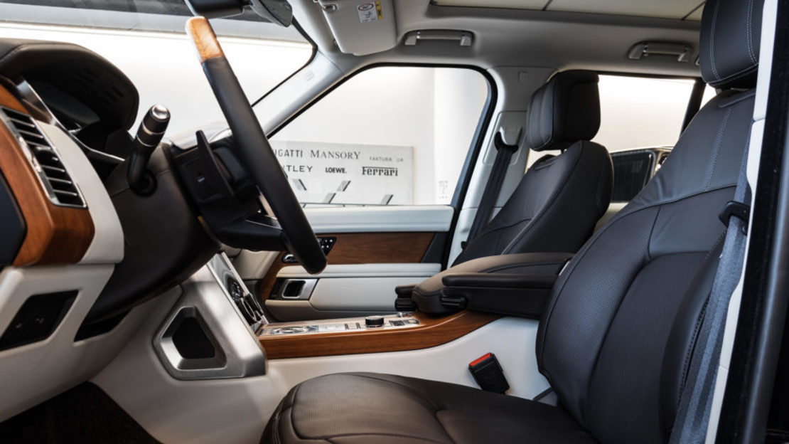Range rover vogue 015 943x610