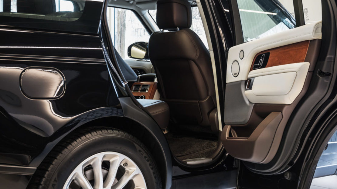 Range rover vogue 007 943x610